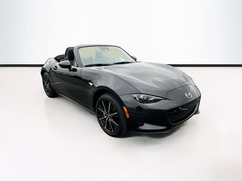 Used 2025 MAZDA MX-5 Miata Grand Touring RWD image 37