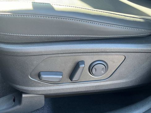 New 2025 Kia Sorento EX image 19