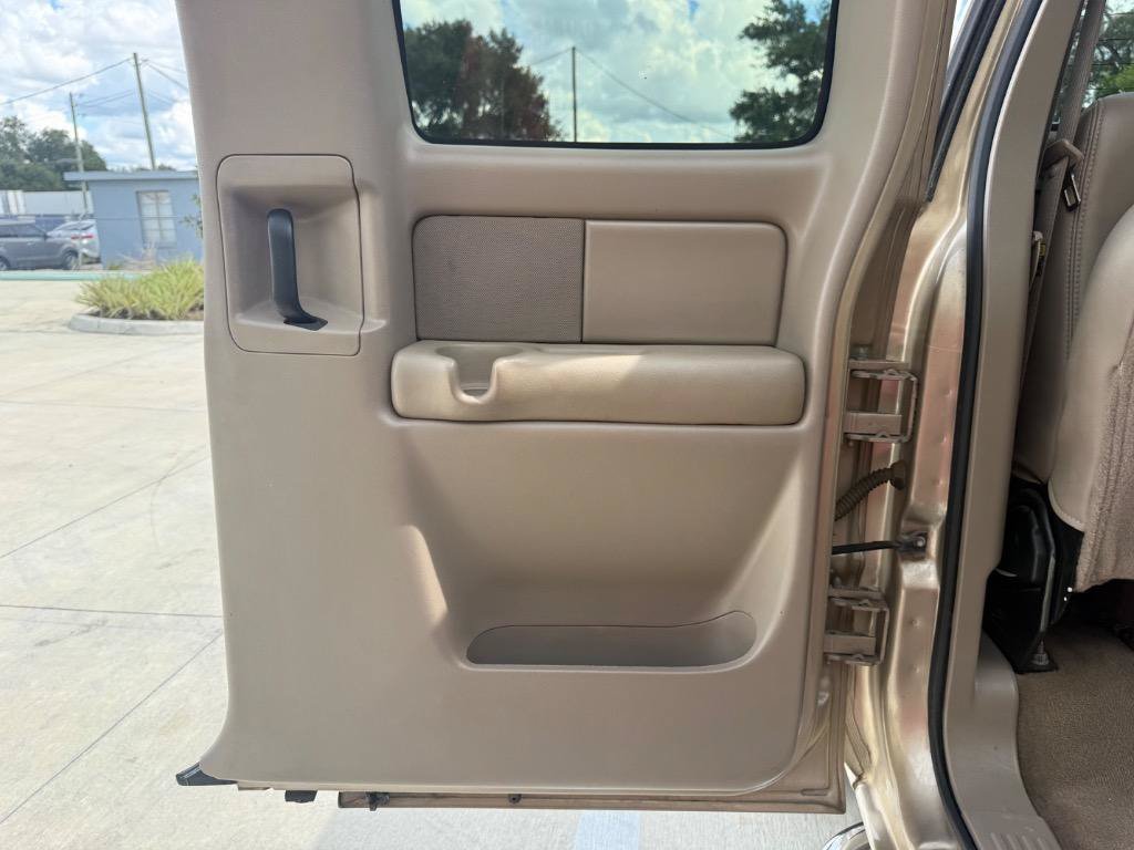 Used 2004 Chevrolet Silverado 2500 LT w/ Skid Plate Package AWD/4WD image 47