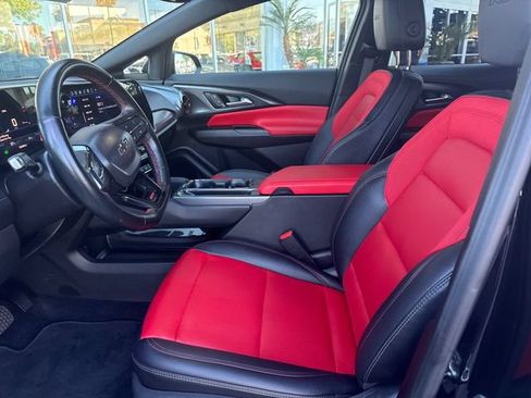Certified 2024 Chevrolet Equinox EV RS FWD image 9