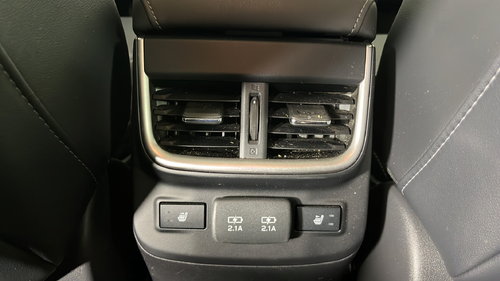 Used 2022 Subaru Outback Limited AWD/4WD image 36
