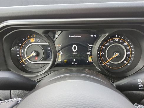 New 2026 Jeep Wrangler Unlimited Rubicon w/ Steel Bumper Group image 27