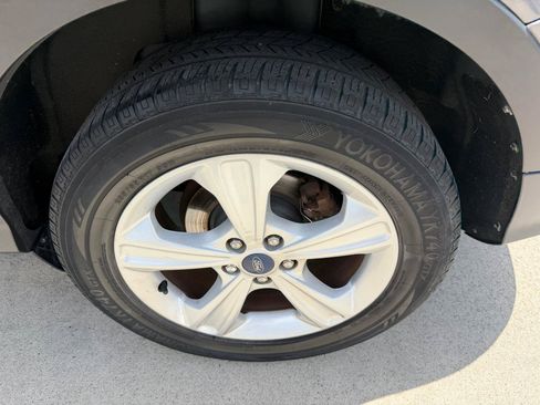 Used 2013 Ford Escape SE FWD image 8