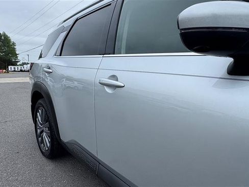 Used 2022 Nissan Pathfinder SL w/ SL Premium Package AWD/4WD image 21
