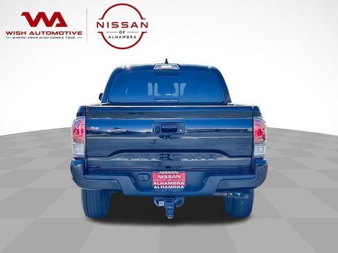 Used 2020 Toyota Tacoma TRD Sport w/ Technology Package RWD image 8