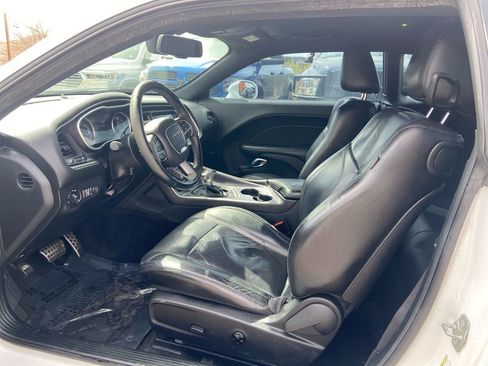 Used 2017 Dodge Challenger GT w/ Driver Convenience Group image 16