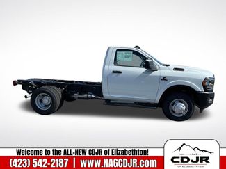 New 2024 RAM 3500 Tradesman video 2