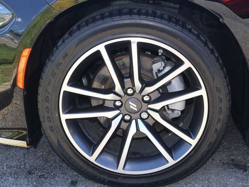 Used 2023 Dodge Charger R/T w/ Plus Group RWD image 5