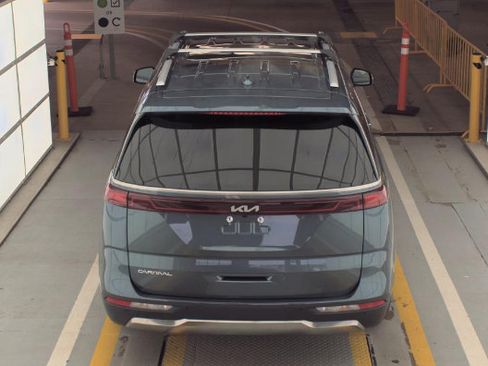 Used 2024 Kia Carnival SX Prestige FWD image 6
