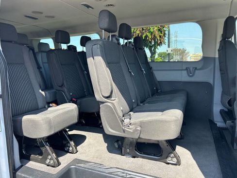 Used 2017 Ford Transit 350 XLT image 14