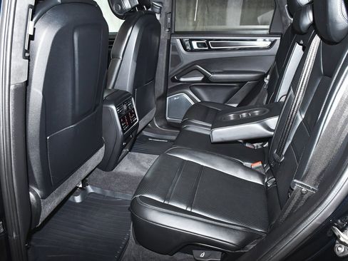 Used 2023 Porsche Cayenne GTS image 57