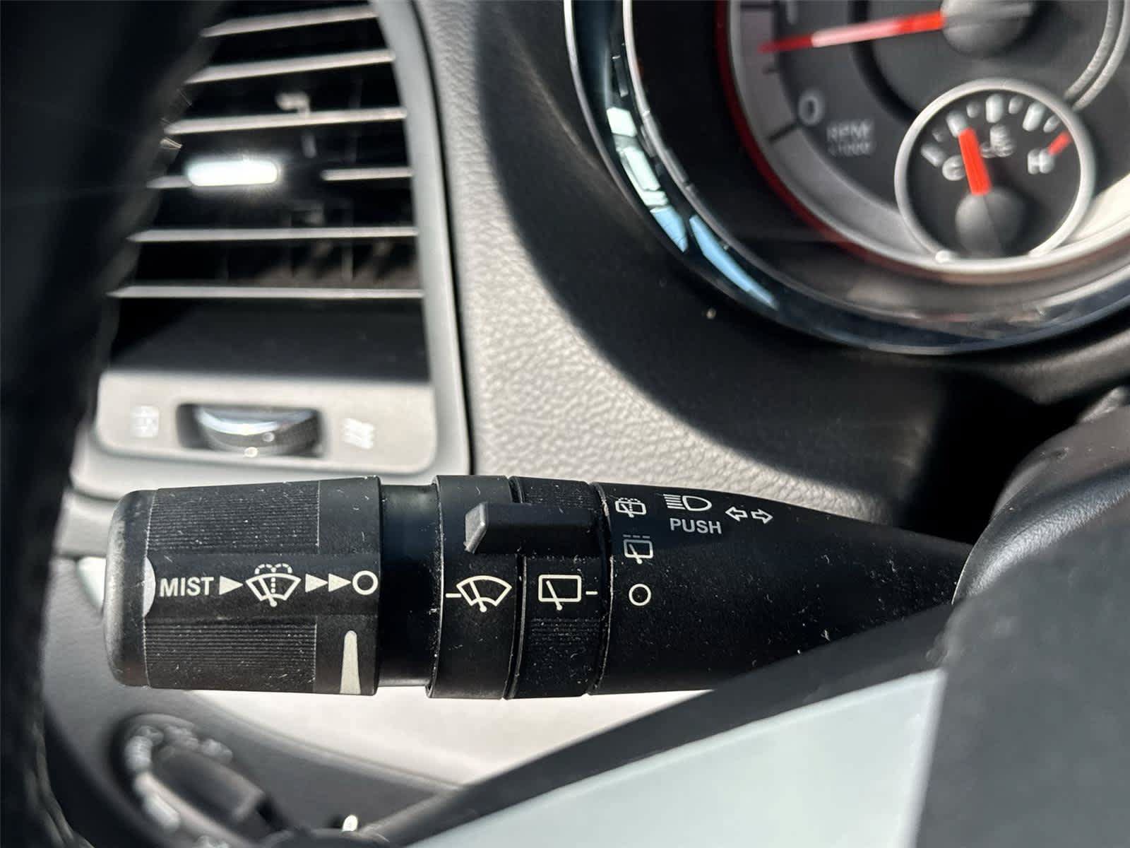 Used 2019 Dodge Grand Caravan GT FWD image 21