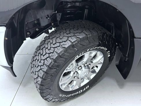 Used 2024 RAM 3500 Laramie AWD/4WD image 23