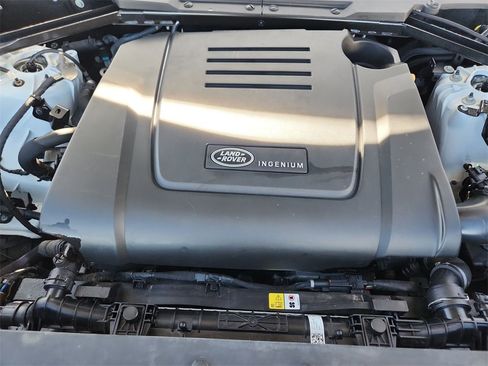 Used 2024 Land Rover Defender 110 S image 25