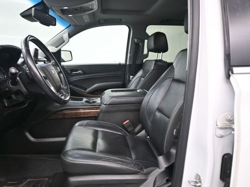 Used 2019 Chevrolet Tahoe LT image 17