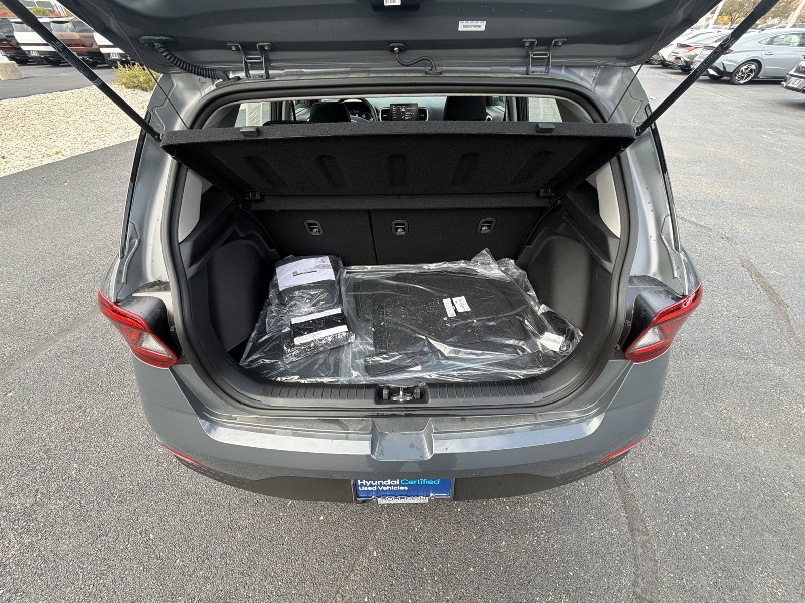 Certified 2026 Hyundai Venue SEL FWD image 26