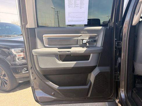 Used 2018 RAM 3500 Big Horn image 11