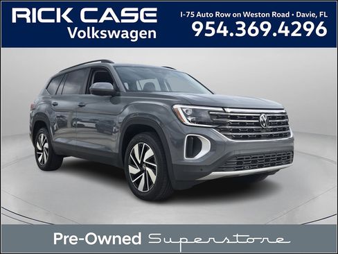 Certified 2025 Volkswagen Atlas SE w/ Panoramic Sunroof Package image 1