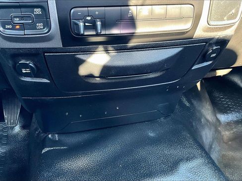 Used 2018 RAM 1500 Tradesman w/ Power & Remote Entry Group image 19