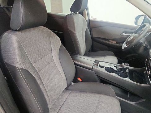 Used 2023 Nissan Rogue SV image 25