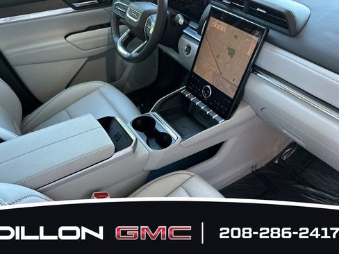 Used 2026 GMC Terrain Denali AWD/4WD image 18