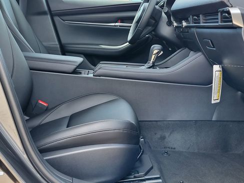 Used 2025 MAZDA MAZDA3 s image 17