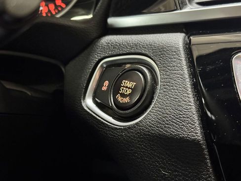 Used 2017 BMW X1 xDrive28i image 18