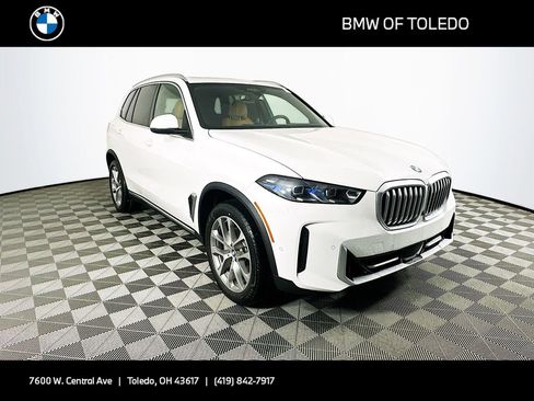 New 2026 BMW X5 xDrive40i image 1