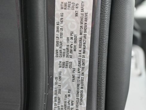 New 2025 Jeep Grand Cherokee L Laredo w/ Luxury Tech Group I image 19