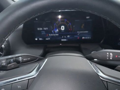 Used 2026 Chevrolet Equinox LT AWD/4WD image 39