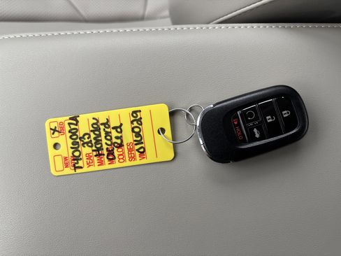 Used 2023 Honda Accord Touring image 31