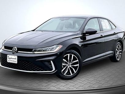 Used 2025 Volkswagen Jetta SE