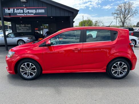 Used 2017 Chevrolet Sonic LT w/ Convenience Package FWD image 1
