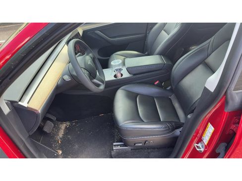 Used 2023 Tesla Model Y Long Range AWD/4WD image 5