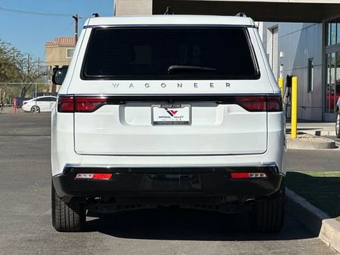 Certified 2024 Jeep Wagoneer L 4WD image 8