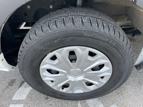 Used 2023 Ford Transit 350 XLT image 13