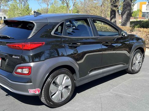 Used 2021 Hyundai Kona SEL w/ Cargo Package FWD image 52