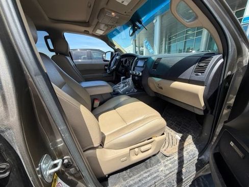 Used 2014 Toyota Sequoia Limited AWD/4WD image 11