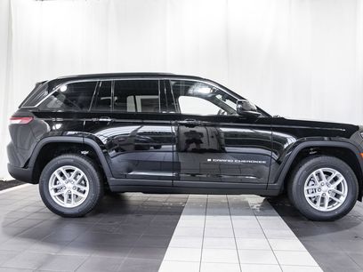 New 2025 Jeep Grand Cherokee Laredo X w/ Luxury Tech Group I
