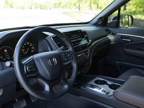 Used 2025 Honda Ridgeline RTL image 16