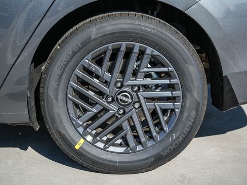 Used 2026 Nissan Sentra SV w/ Floor Mat Package FWD image 10