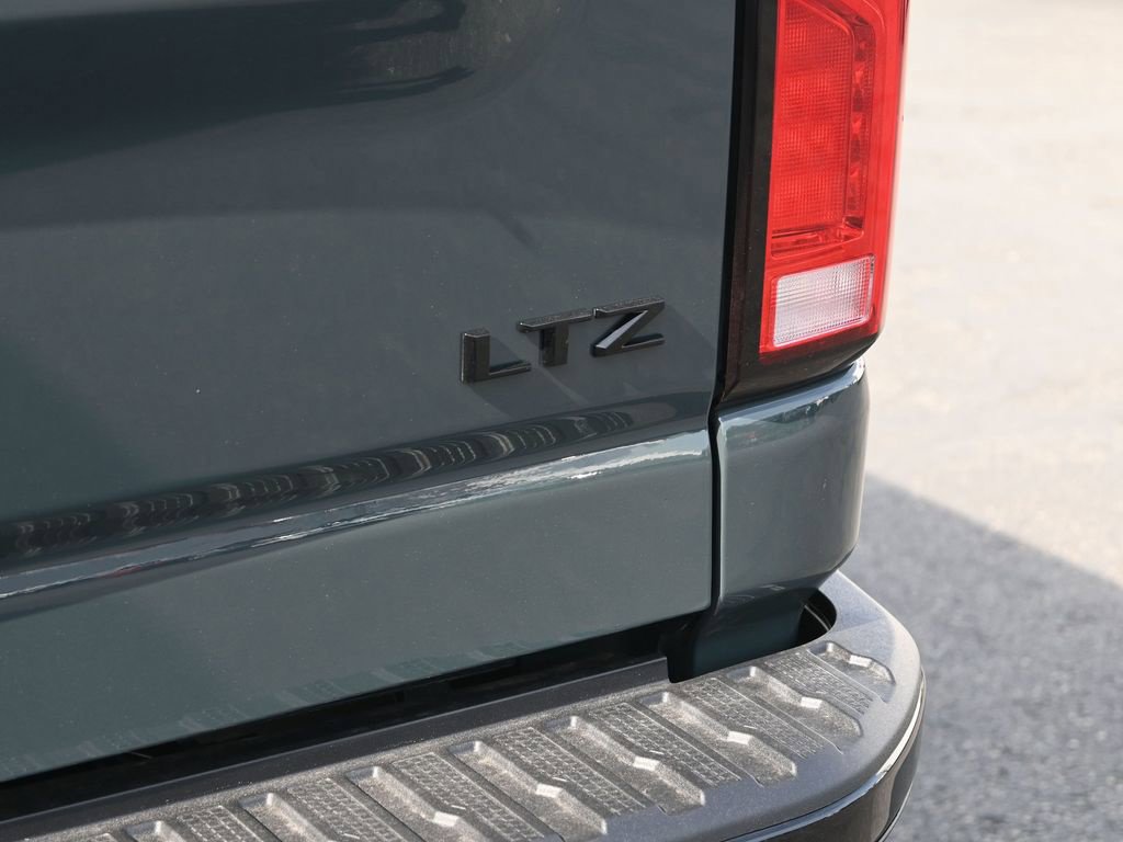 Used 2025 Chevrolet Silverado 3500 LTZ w/ LTZ Plus Package AWD/4WD image 11