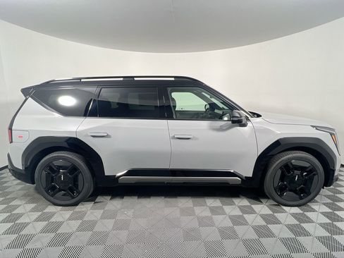 New 2026 Kia EV9 GT-Line image 2