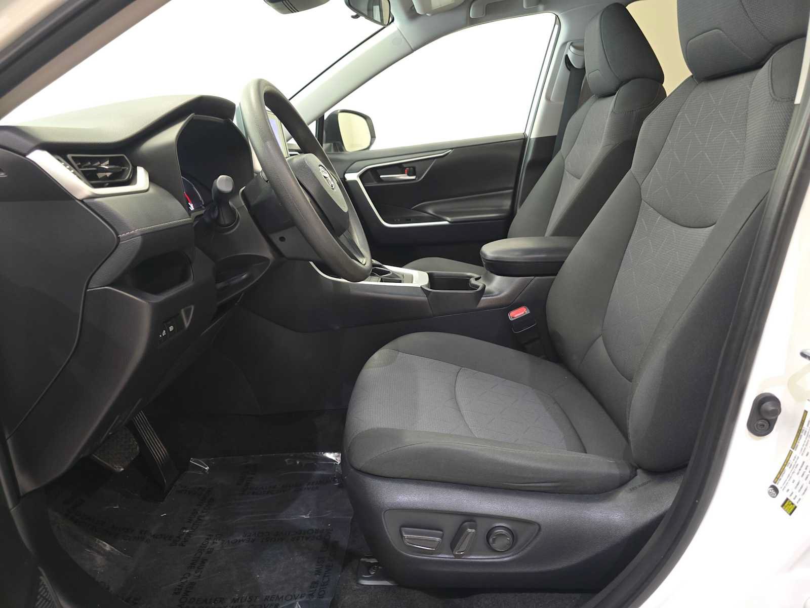 Certified 2024 Toyota RAV4 XLE AWD/4WD image 21