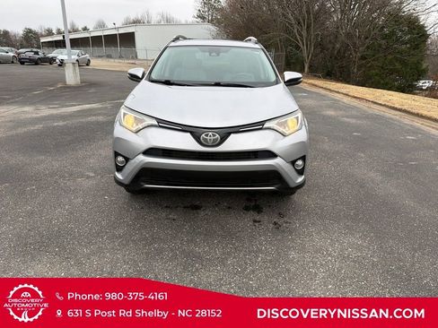 Used 2018 Toyota RAV4 XLE image 4