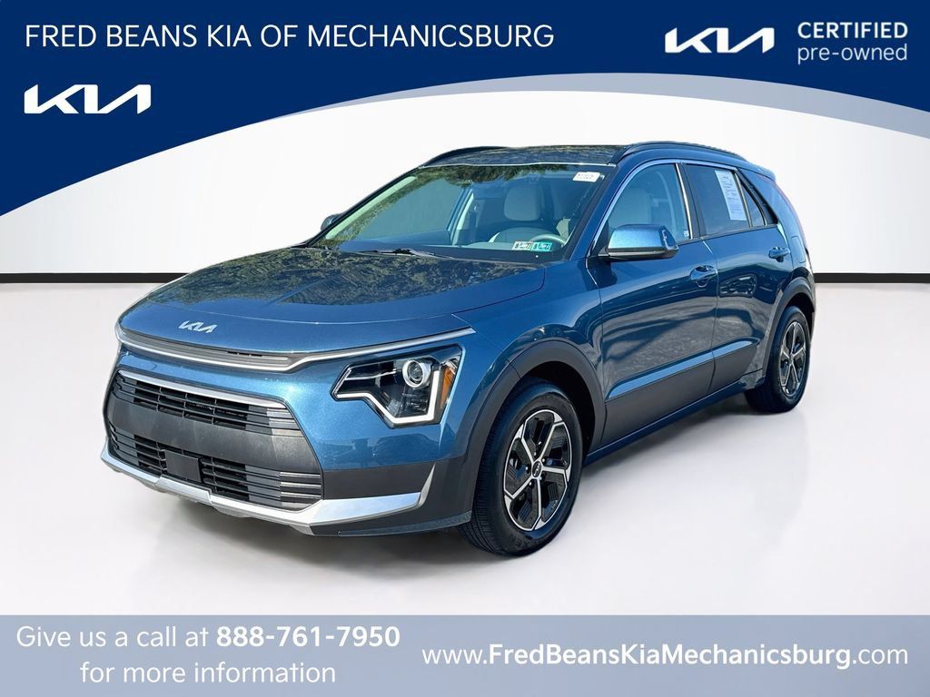 Certified 2025 Kia Niro EX FWD image 3