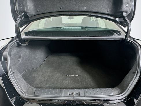 Used 2024 Nissan Sentra SV image 28