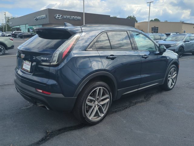 Used 2019 Cadillac XT4 Sport w/ Driver Assist Package FWD image 4