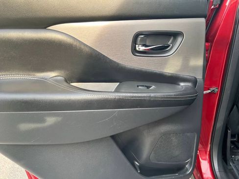 Used 2019 Nissan Murano SV image 22