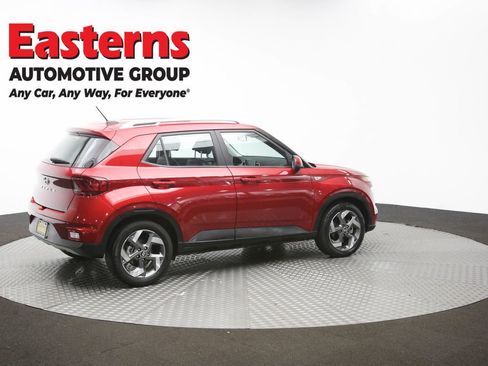 Used 2025 Hyundai Venue Limited image 42